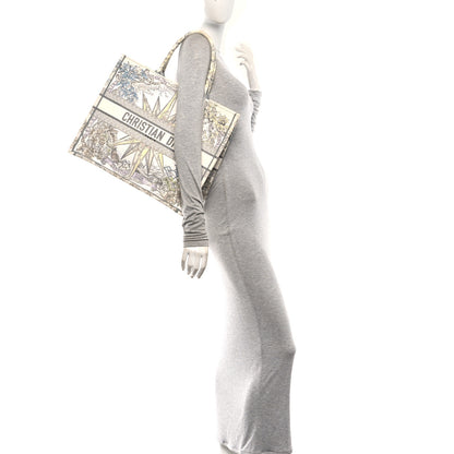 Christian Dior Canvas Embroidered Large Rêve d'Infini Book Tote Multicolor 2 of 10