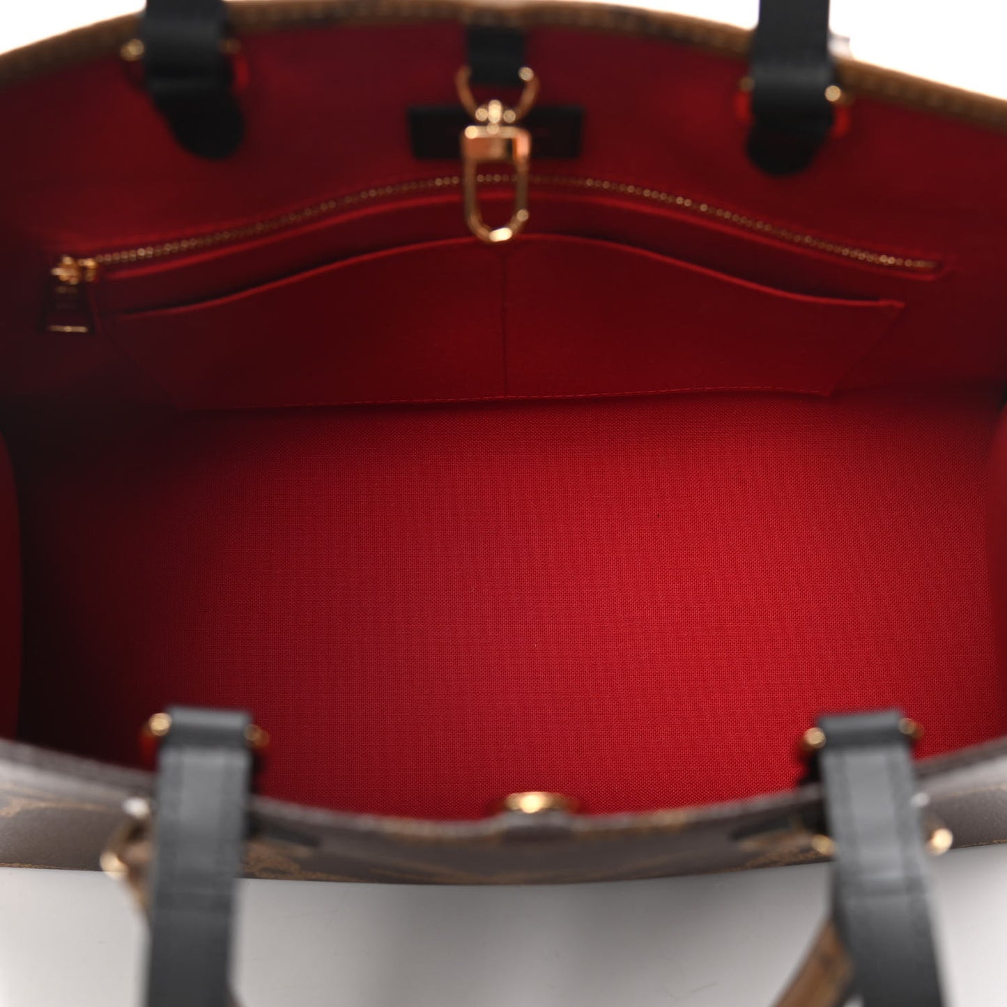 Reverse Monogram Giant Onthego MM