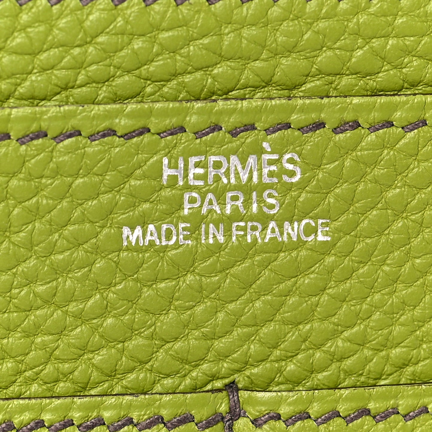 Togo Dogon Duo Wallet Vert Anis