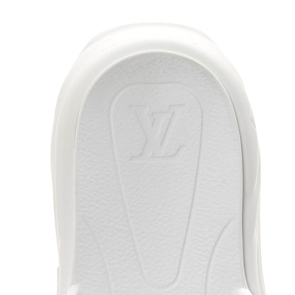 Louis Vuitton Rubber Embossed Monogram Pool 55 Flat Comfort Mule 39 White 9 of 9