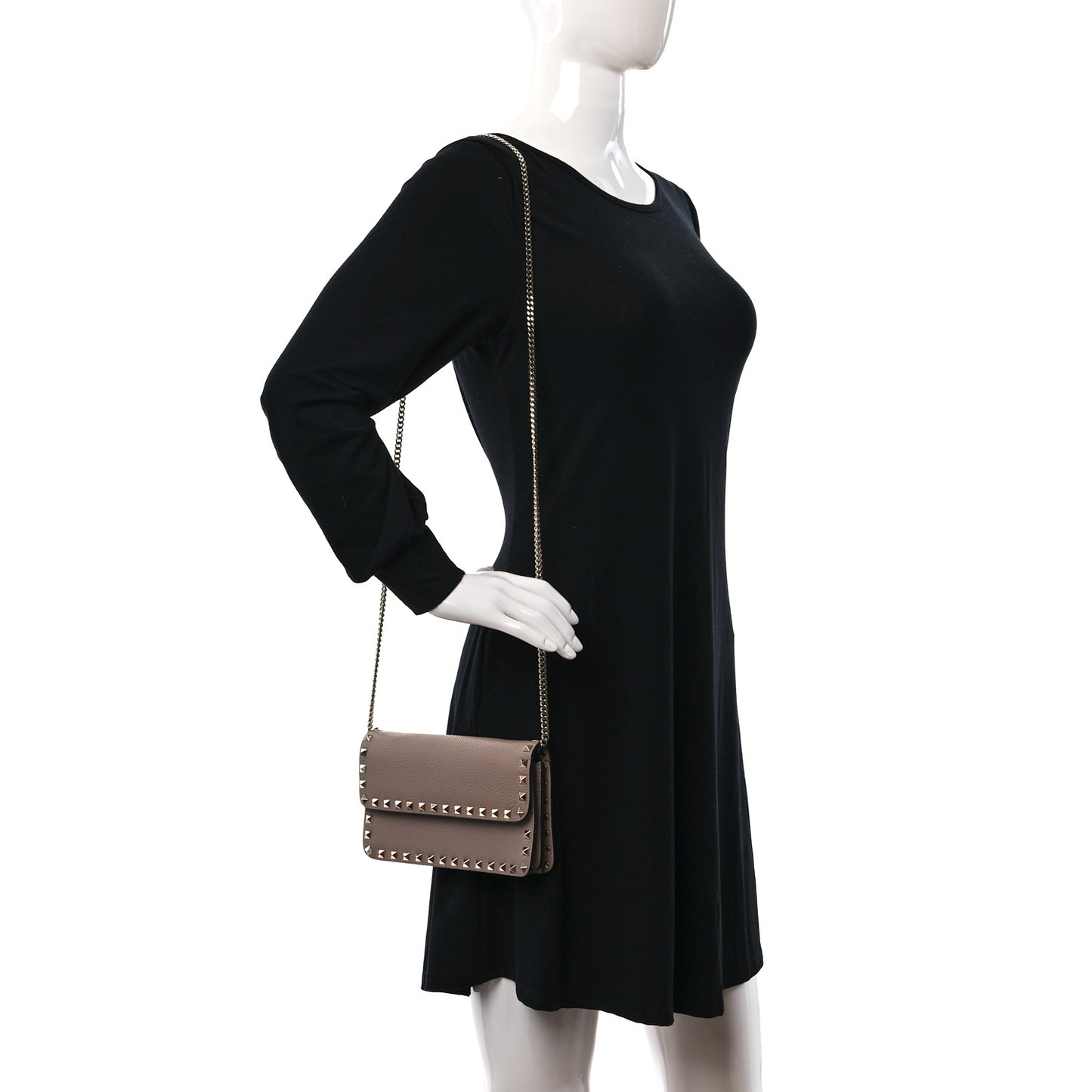 Pebbled Calfskin Rockstud Flap Wallet On Chain Poudre