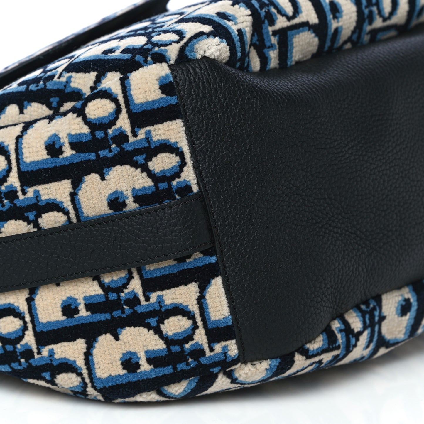 Oblique Saddle Soft Bag Bleu Marine