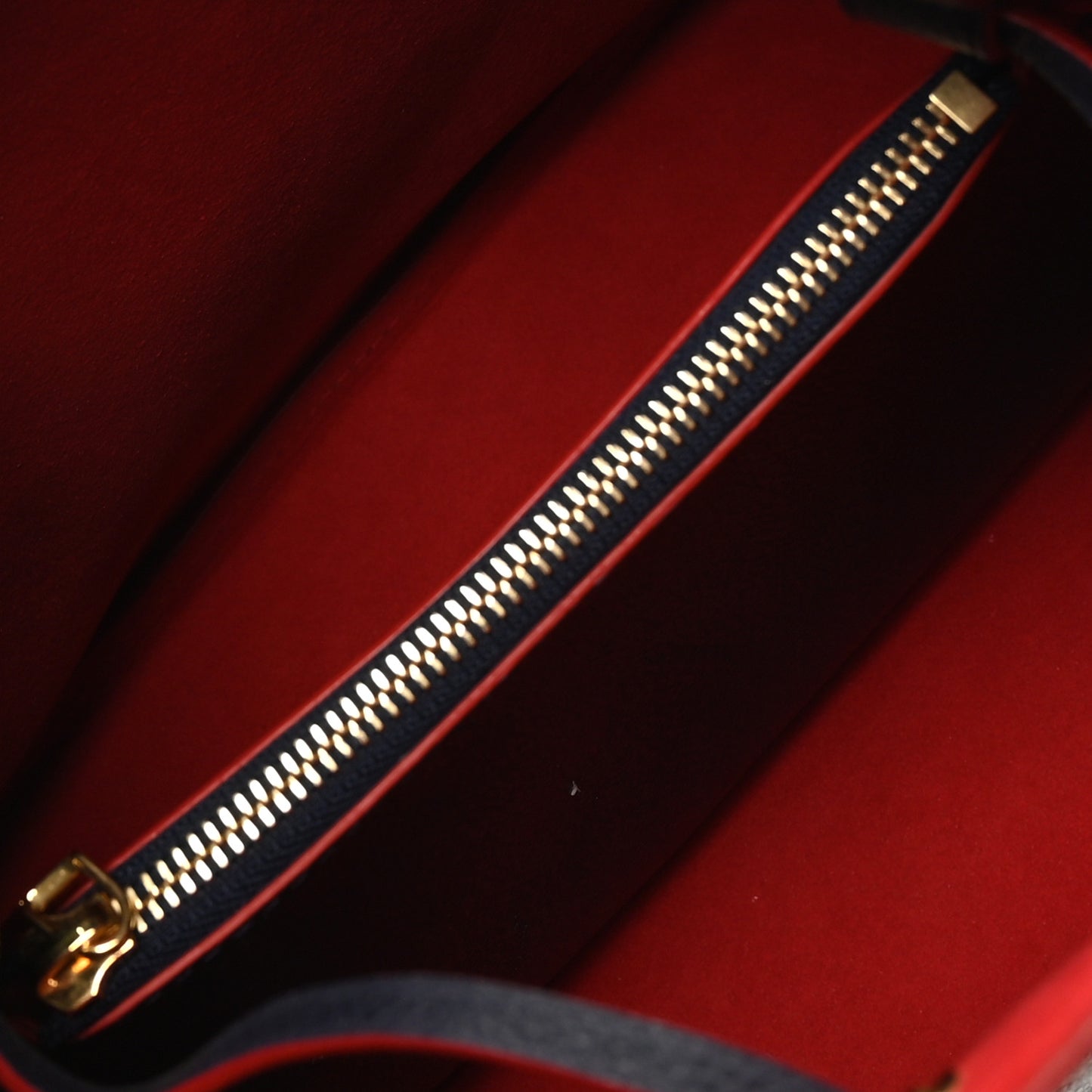 Empreinte Neonoe MM Marine Rouge