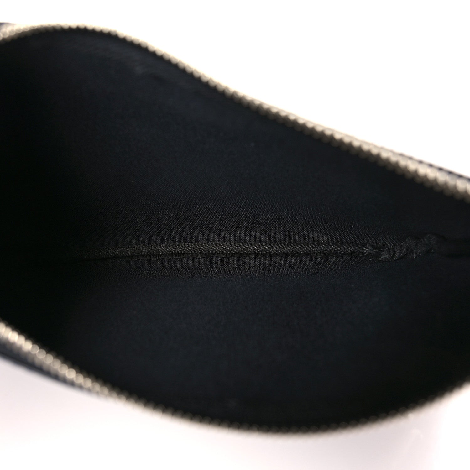 Louis Vuitton Taigarama Trio Messenger Small Pochette Cobalt 5 of 9