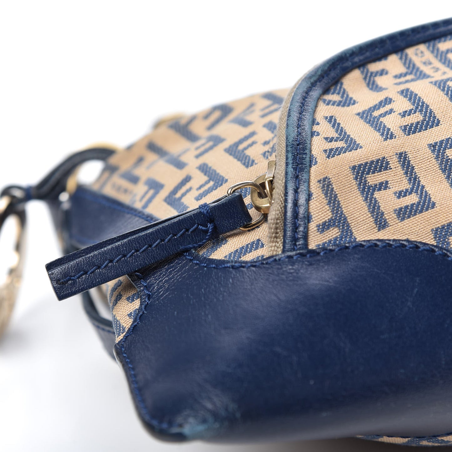 ENDI Zucchino Vitello Small Chef Pocket Shoulder Bag Beige Azzurro Blue