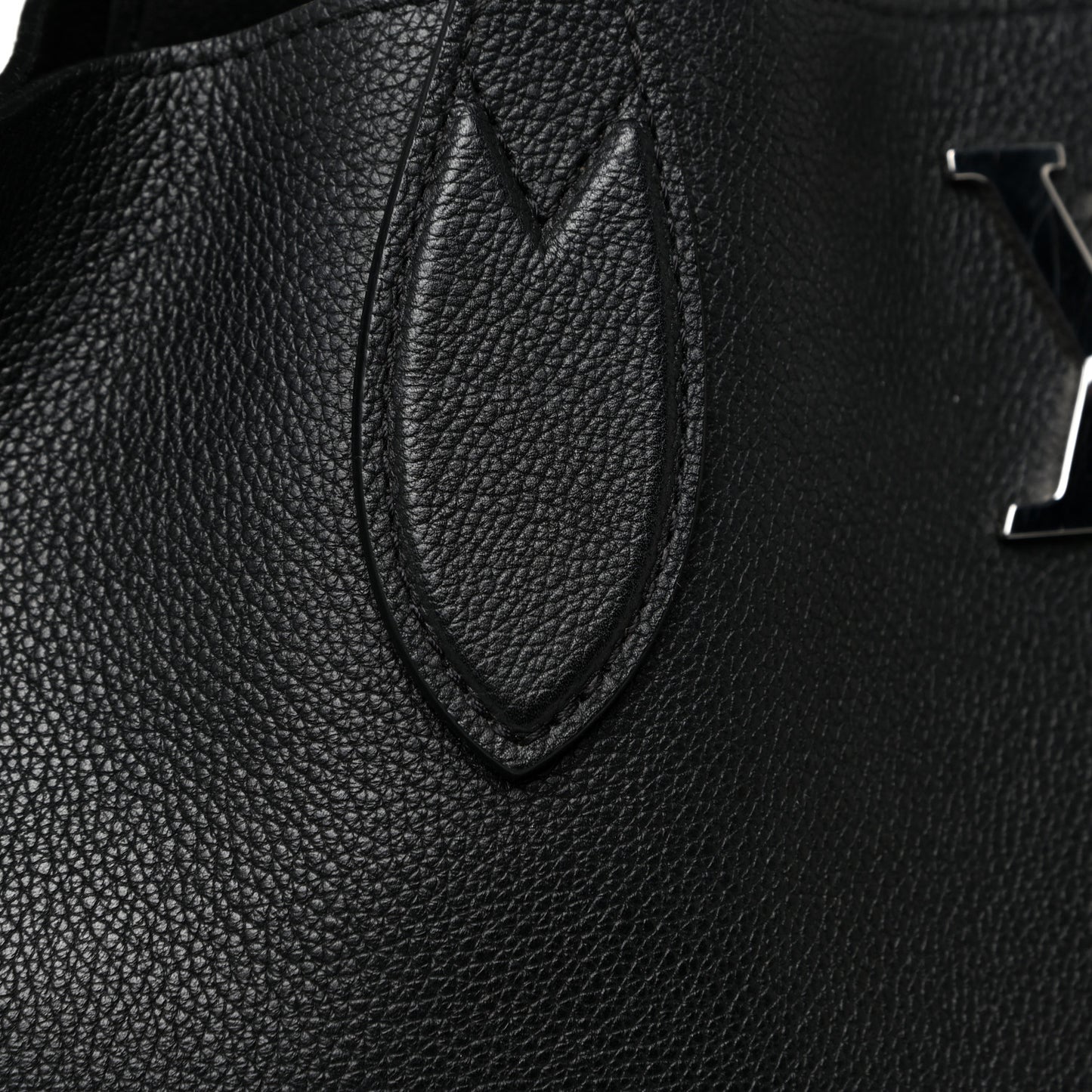 Calfskin Lockme Go Tote Black