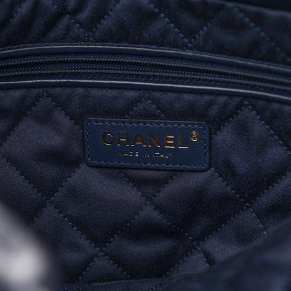 Chanel Shiny Calfskin Quilted Small Chanel 22 Navy 7 of 11