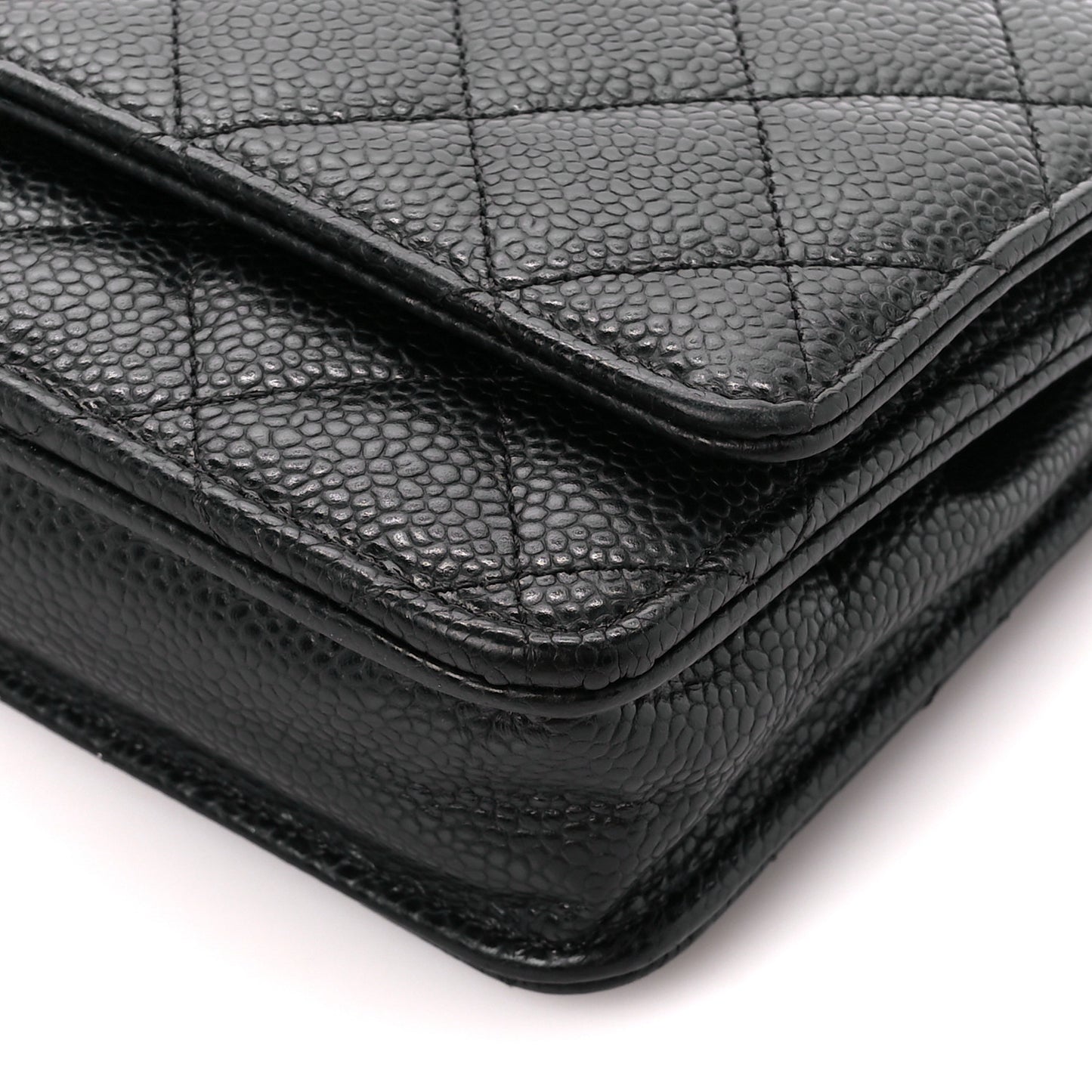 Caviar Quilted Wallet on Chain WOC Black