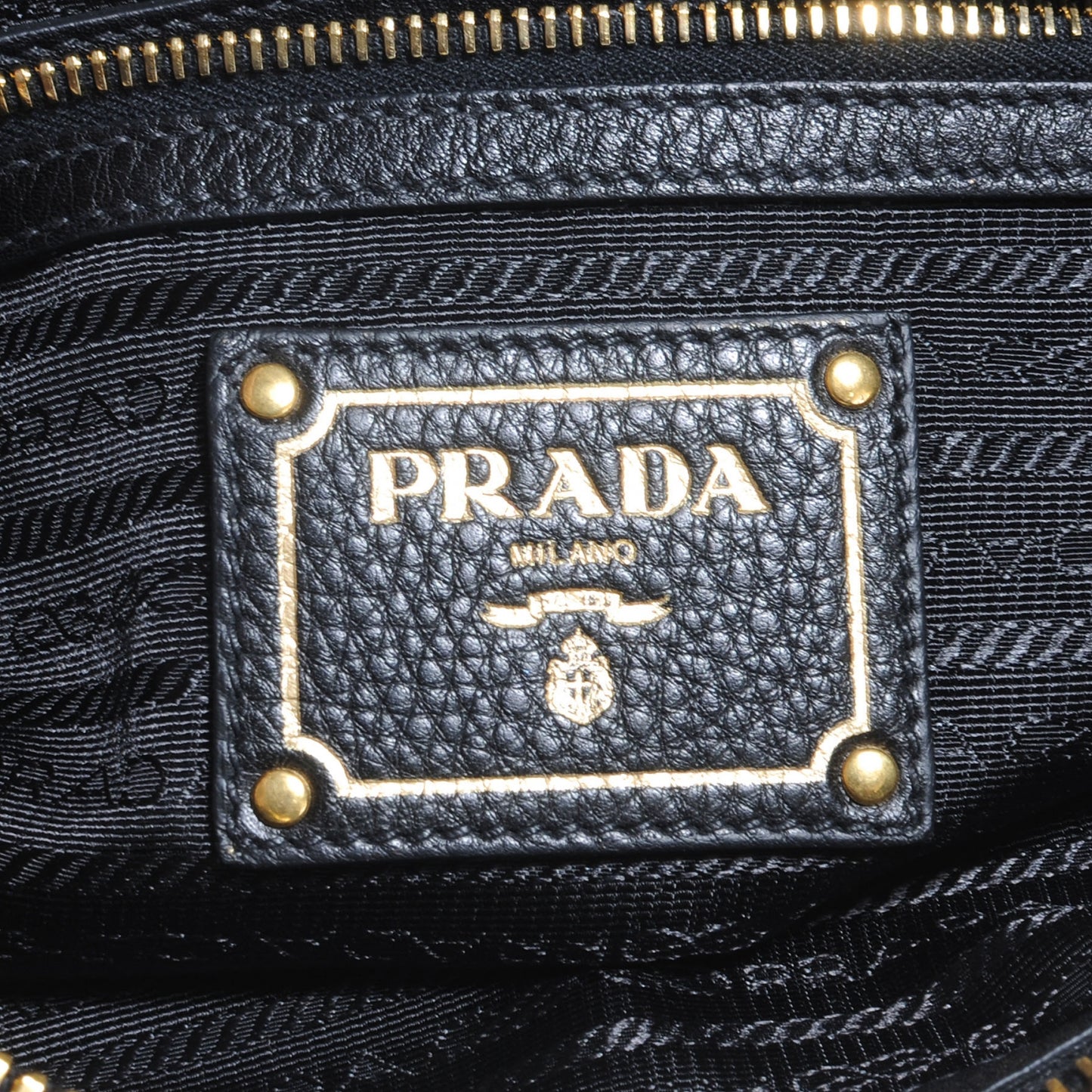 Vitello Daino Shoulder Bag Nero Black