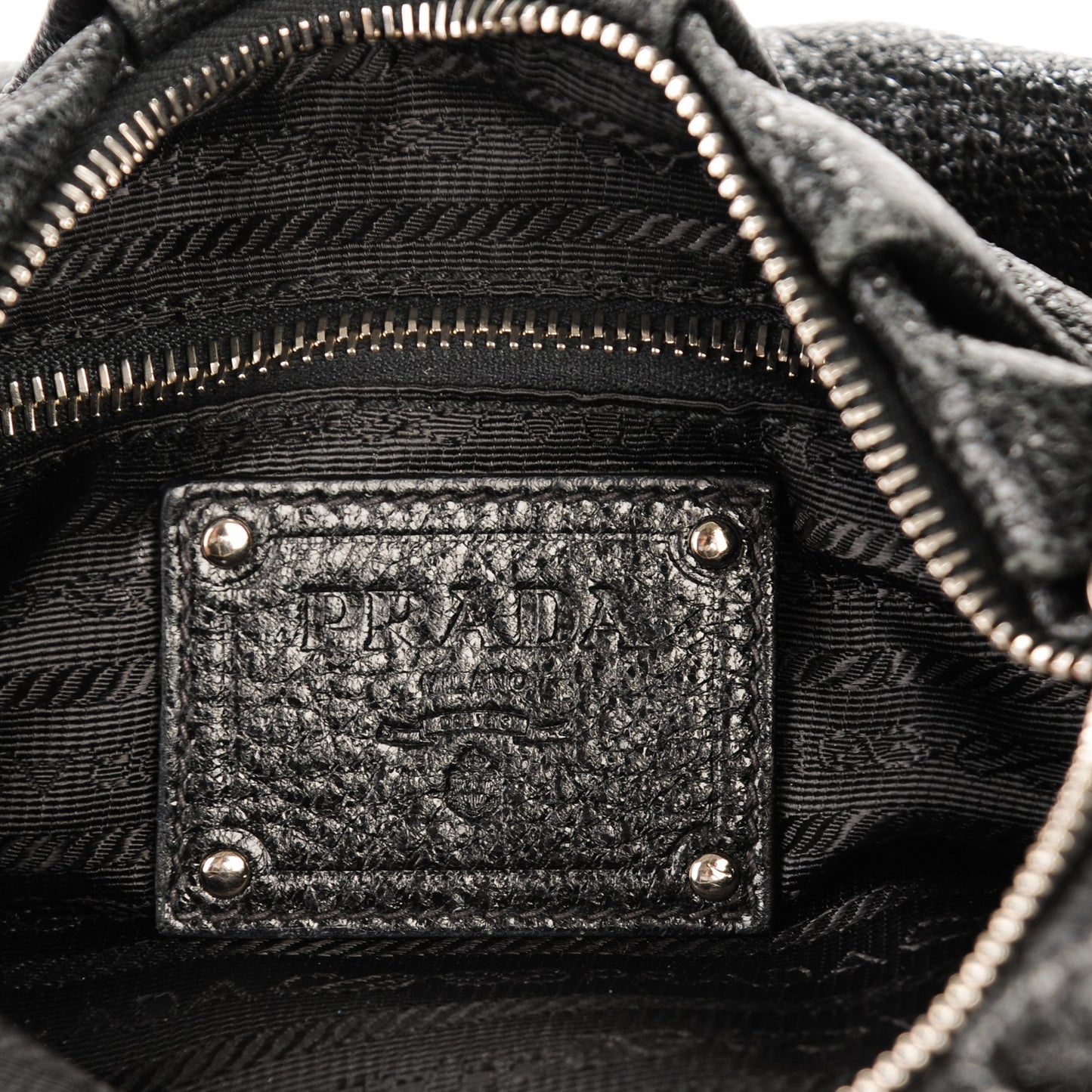 Cervo Lux Chain Hobo Nero Black