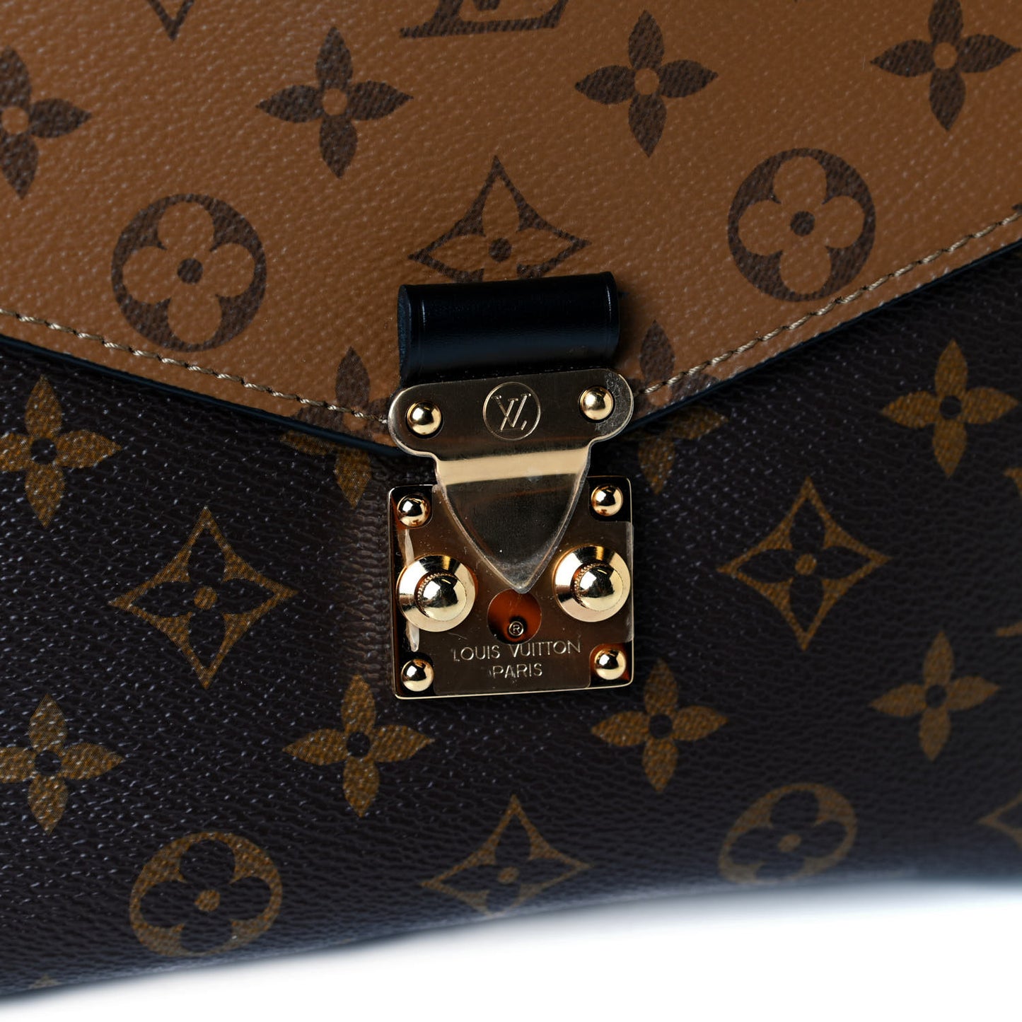 Reverse Monogram Pochette Metis