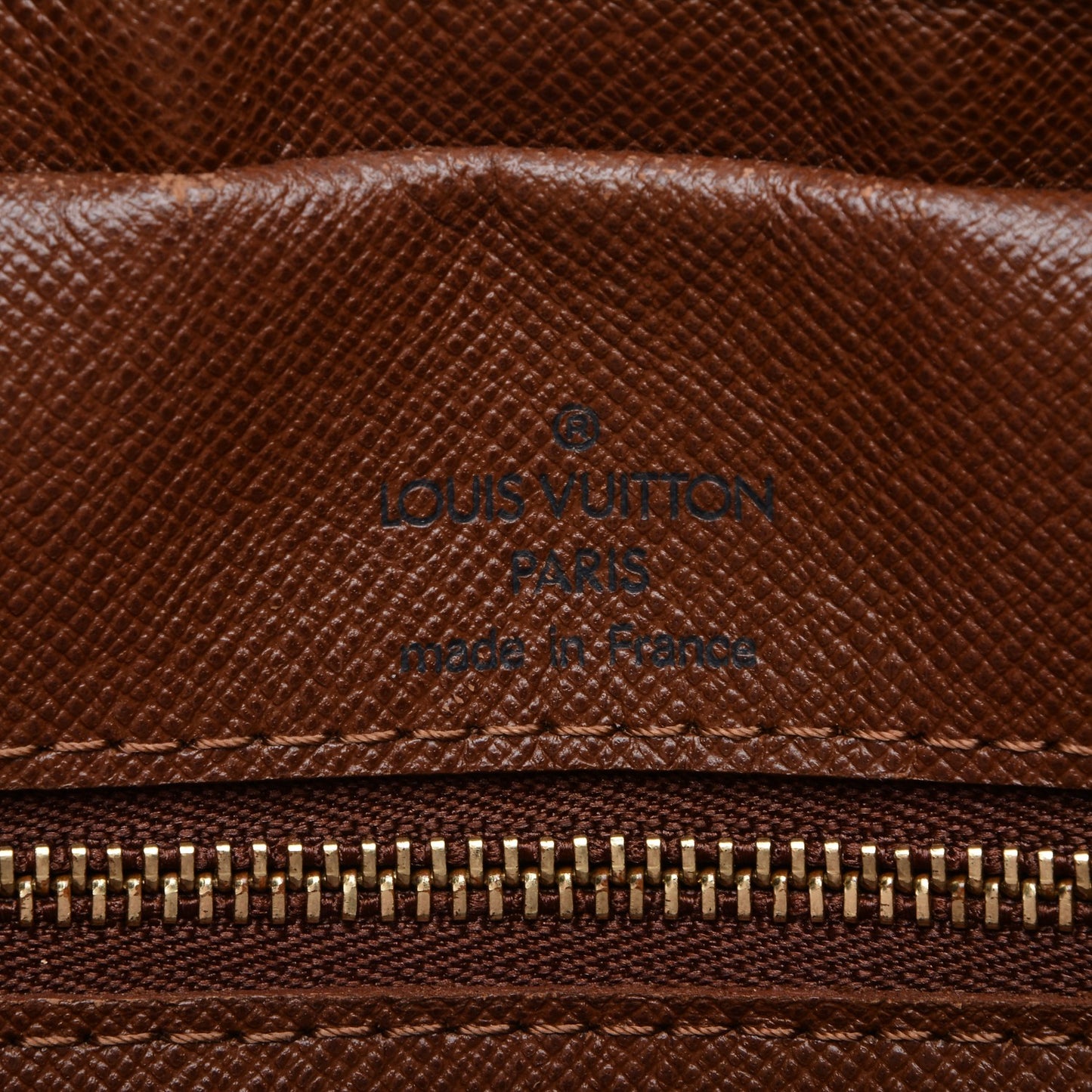 Monogram Nil 28