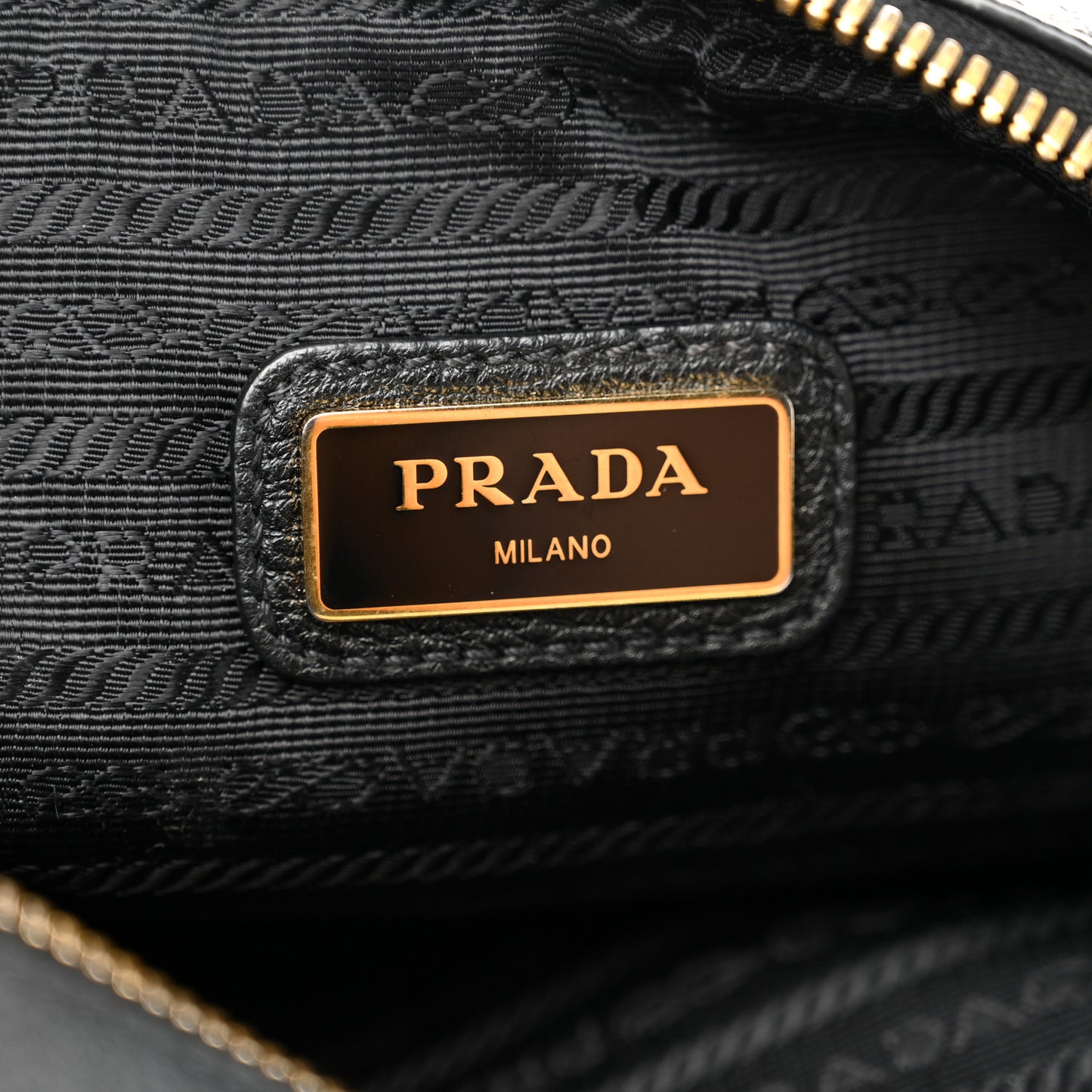 Vitello Daino Medium Double Zip Shoulder Bag Black