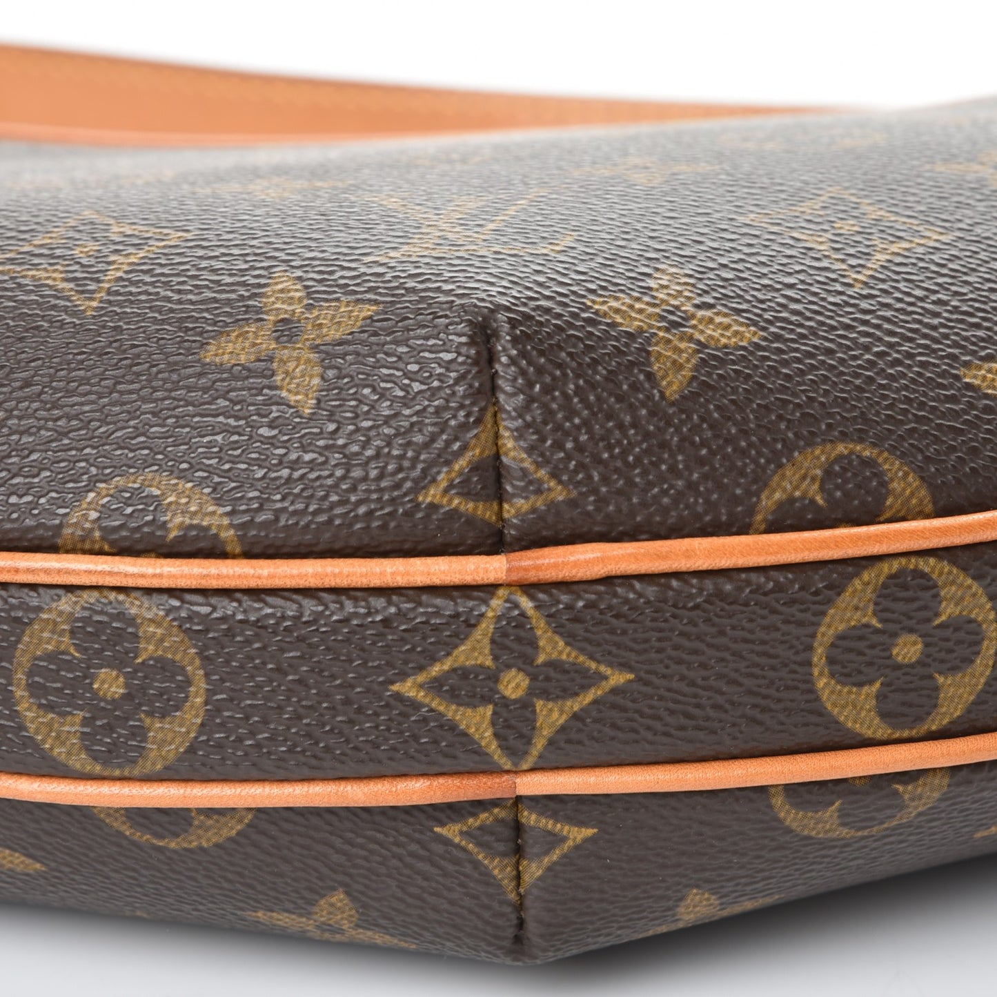 Monogram Croissant PM