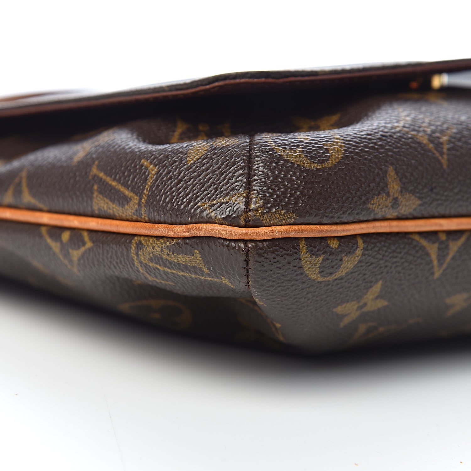 Louis Vuitton Monogram Musette Salsa 13 of 15