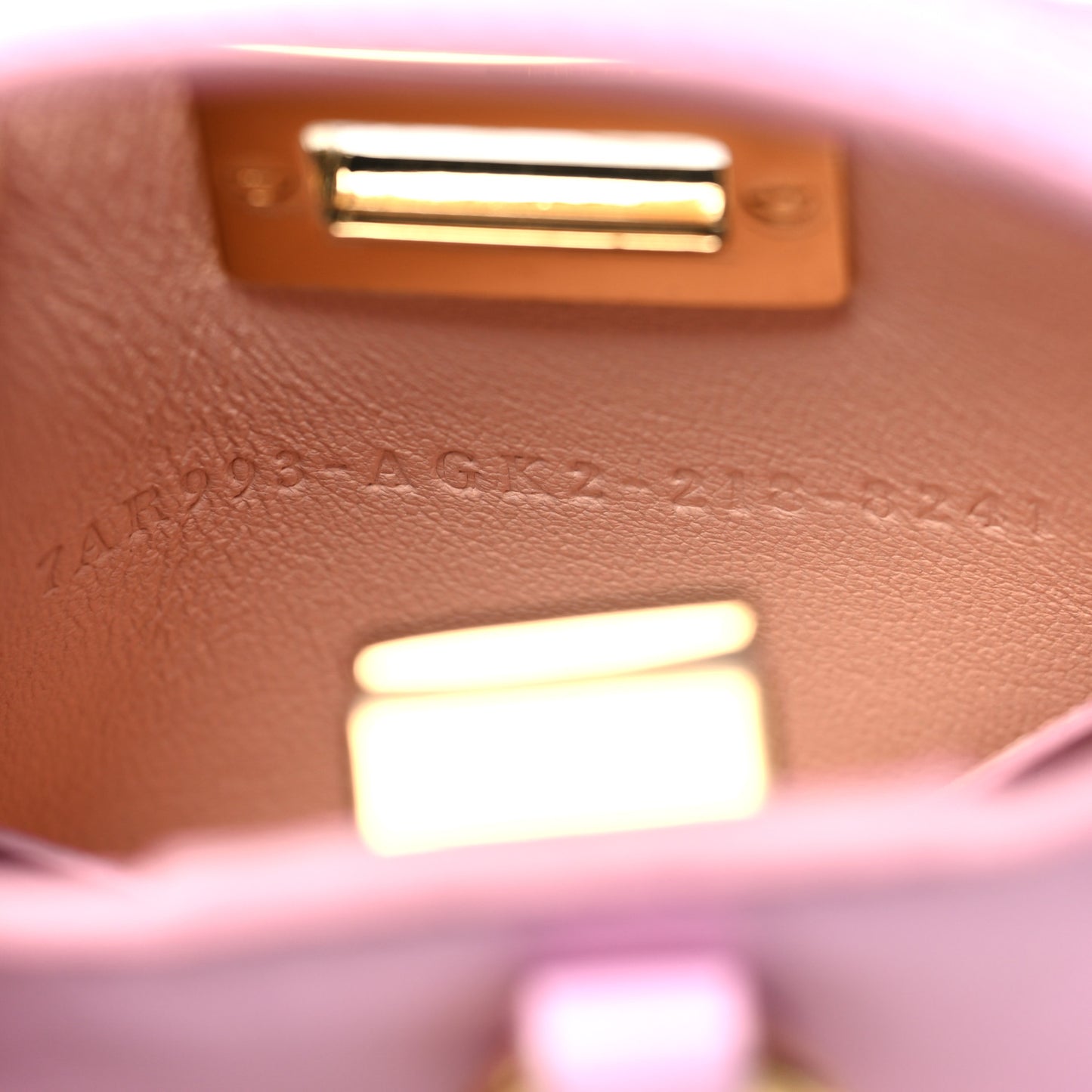 Nappa Sigma Pico Peekaboo Charm Lavanda