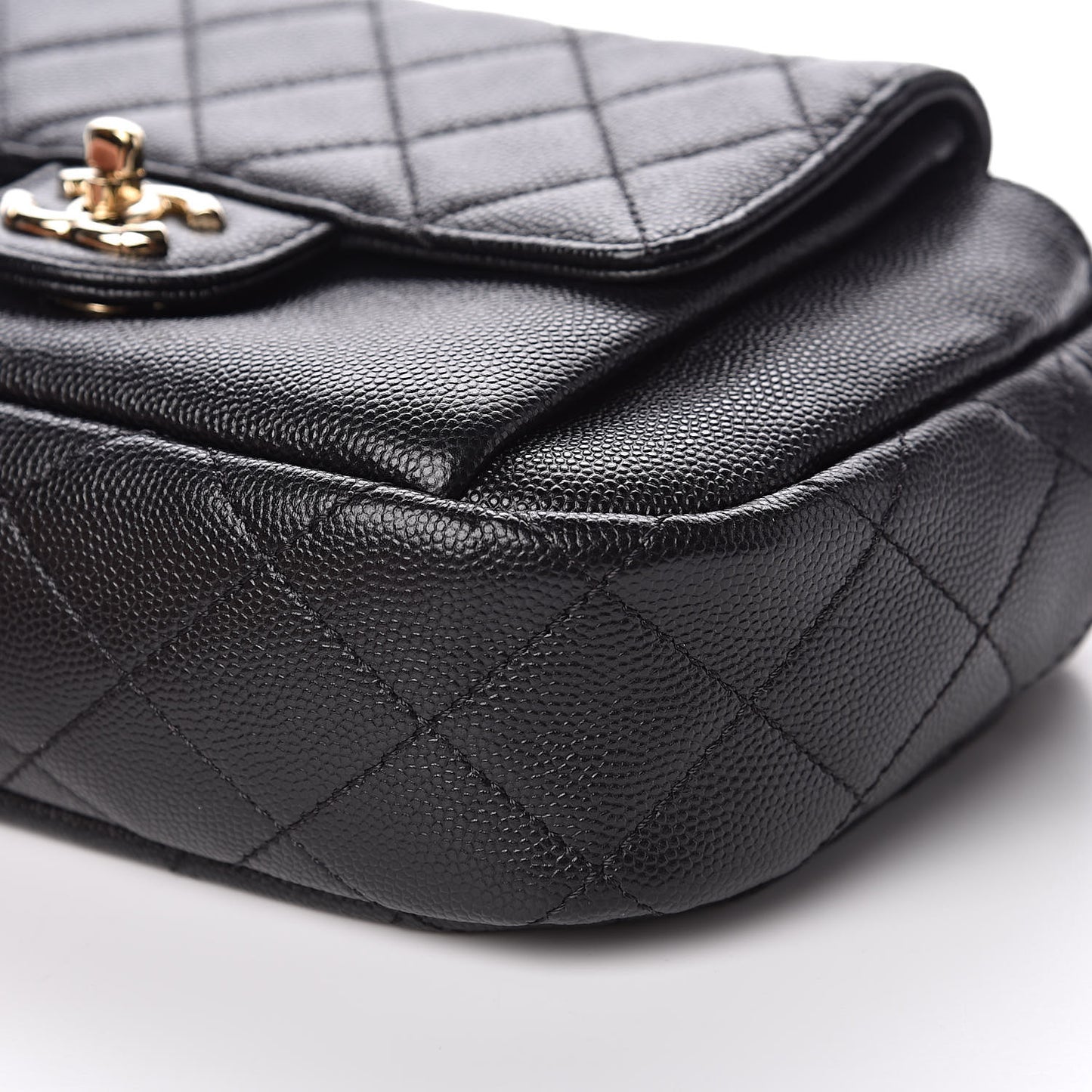 Caviar Quilted CC Day Camera Case Black