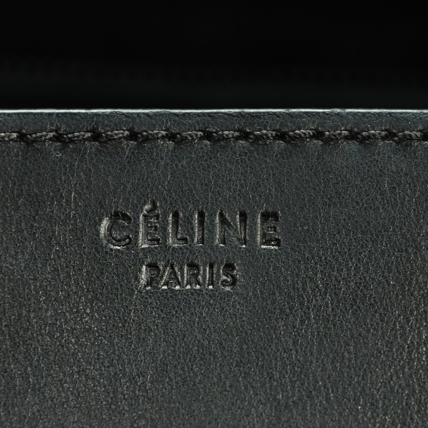 Supple Calfskin Medium Phantom Luggage Black