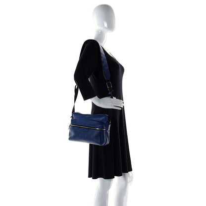 Louis Vuitton Taiga Monogram Outdoor Messenger Cobalt 17 of 17