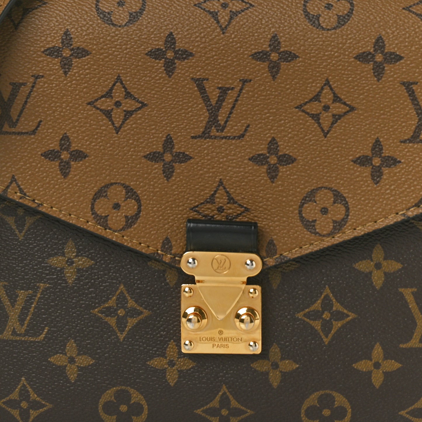 Reverse Monogram Pochette Metis