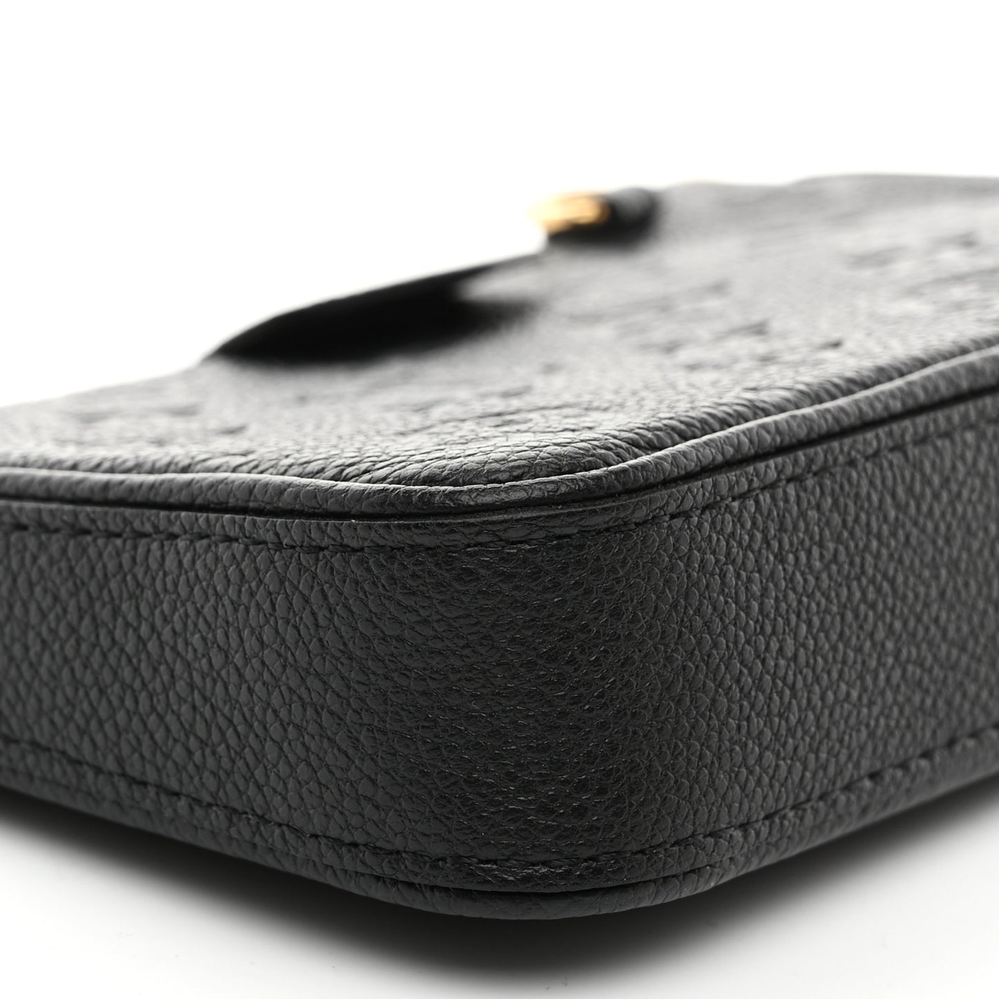 Empreinte Easy Pouch On Strap Black