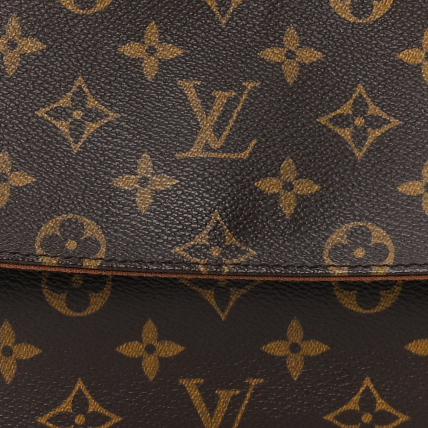 Monogram Mini Looping