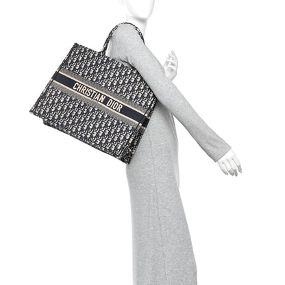 Christian Dior Oblique Large Book Tote Blue Multicolor 2 of 11