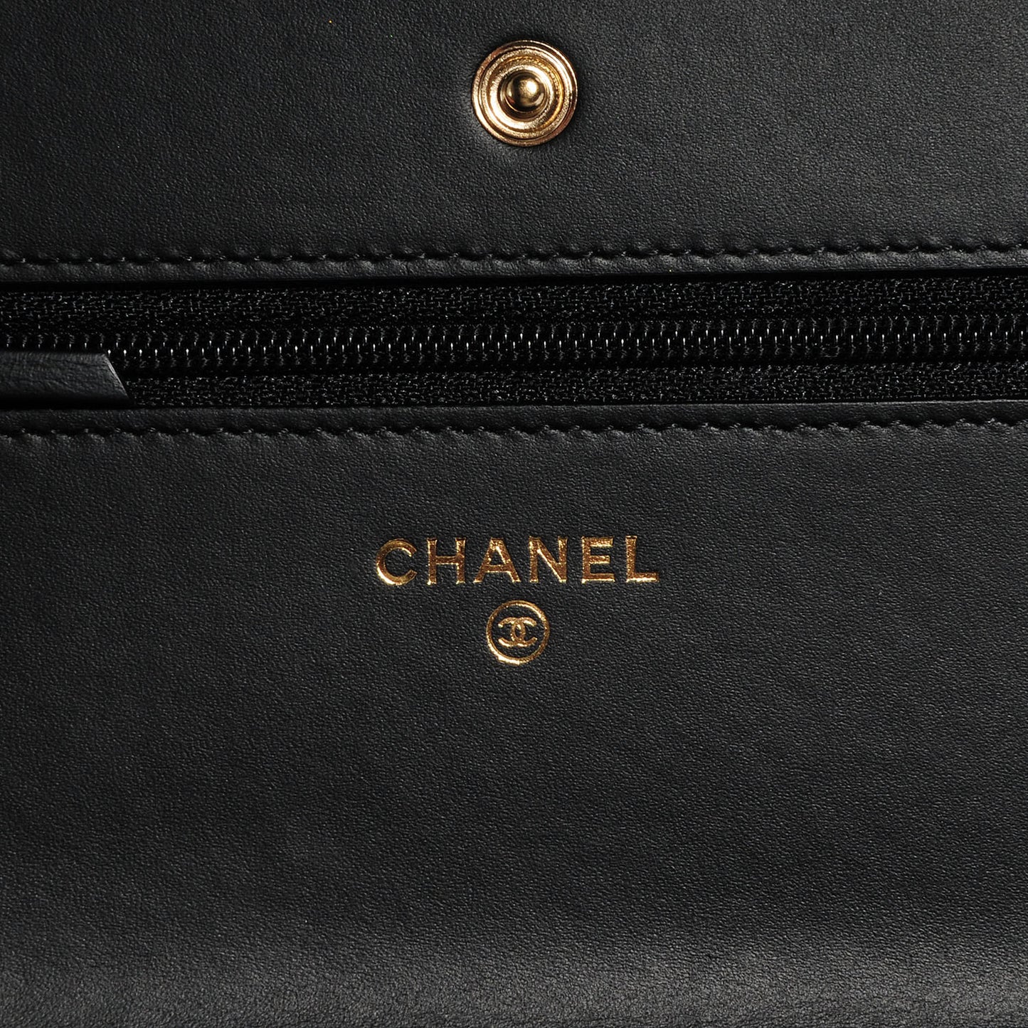 Caviar Timeless Wallet on Chain WOC Black