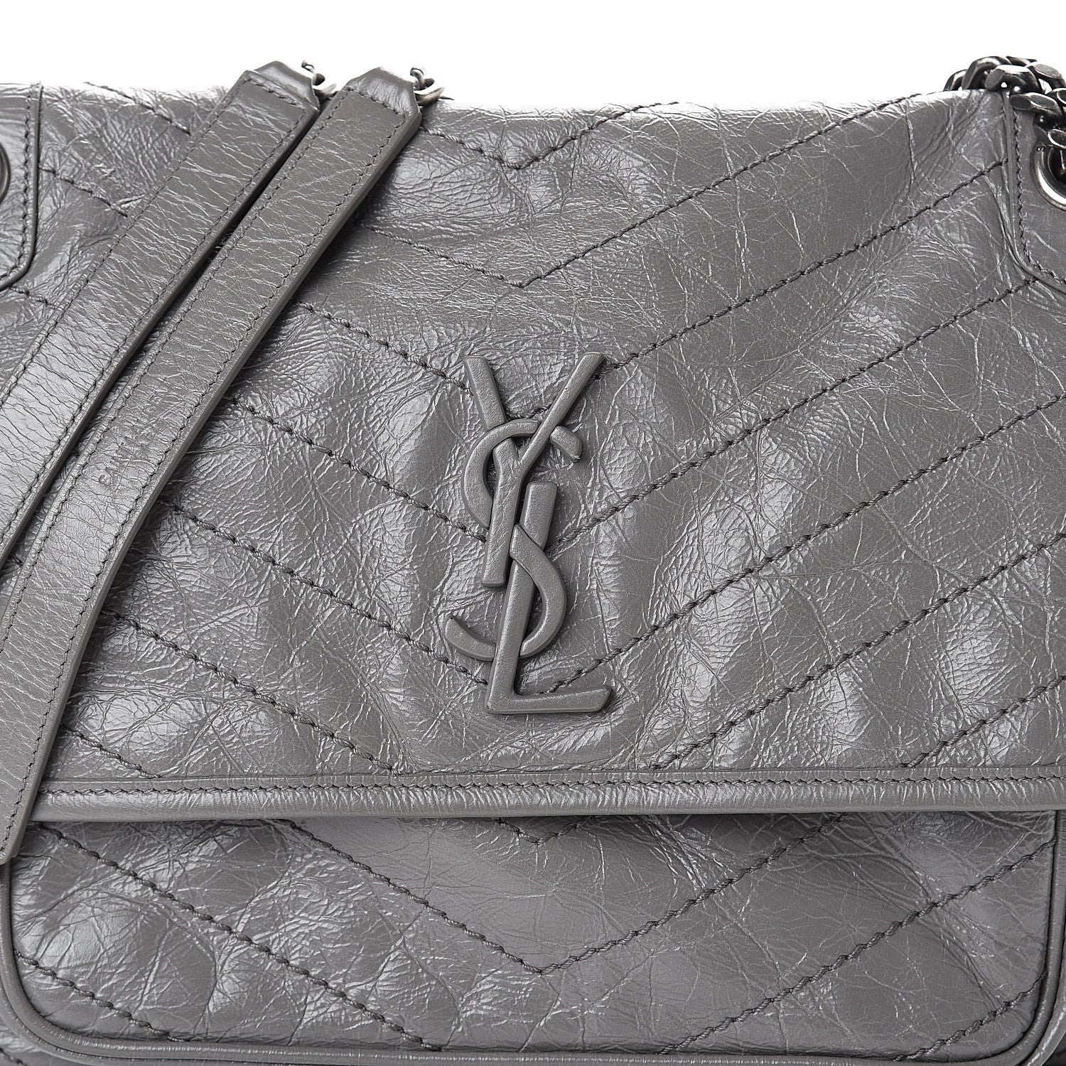Saint Laurent Crinkled Calfskin Matelasse Monogram Medium Niki Chain Satchel Fog 6 of 8