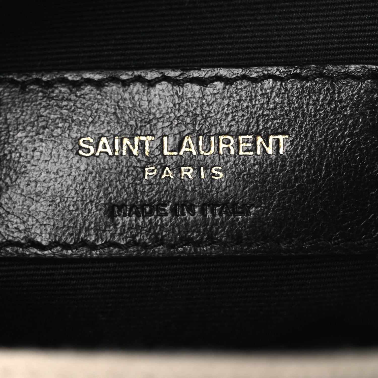Saint Laurent Grain De Poudre Matelasse Chevron Quilted Round Vinyle Camera Bag Crema Soft 5 of 12