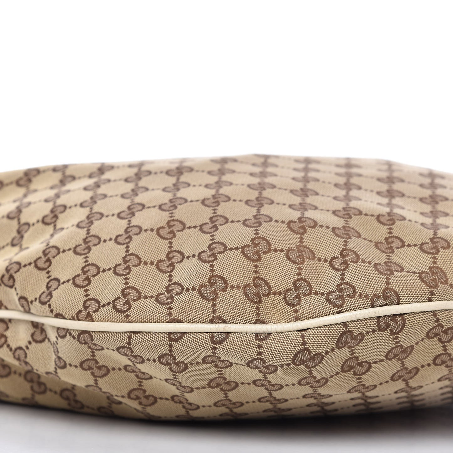 Monogram Large Wave Hobo Off White