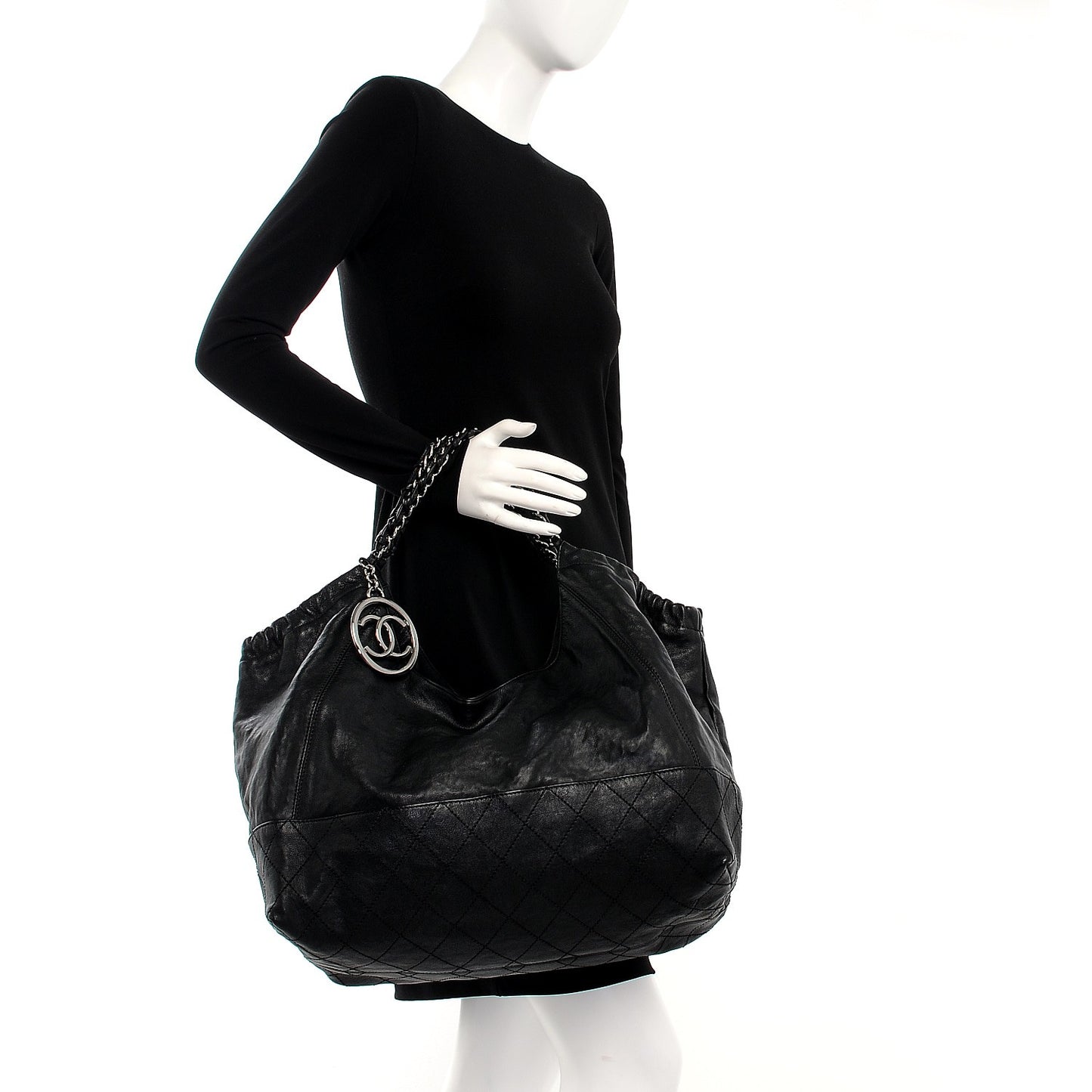 Distressed Caviar XL Coco Cabas Black