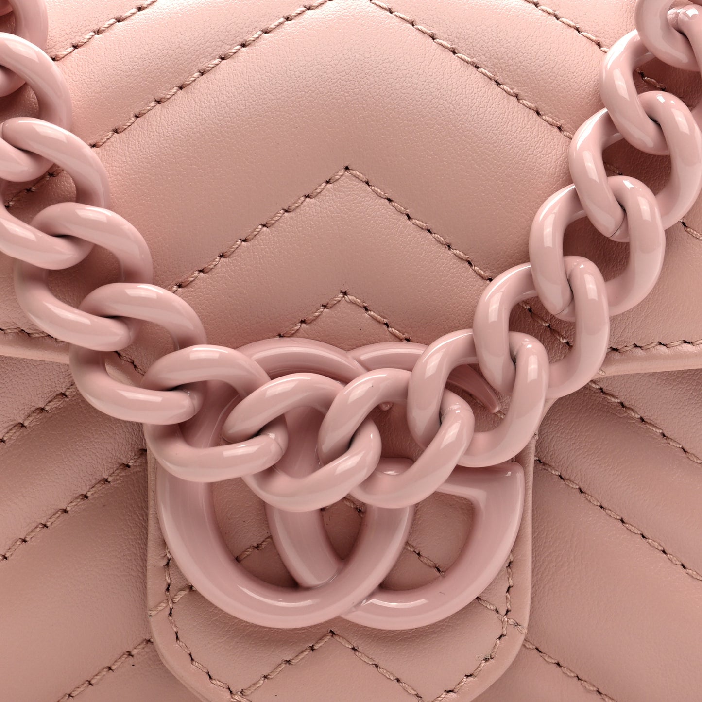Calfskin Matelasse Monochrome GG Marmont Chain Belt Bag Perfect Pink