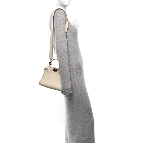 Vitello Seta Suede FF Mini Peekaboo Iconic Satchel Uovo Sigaro Marrone