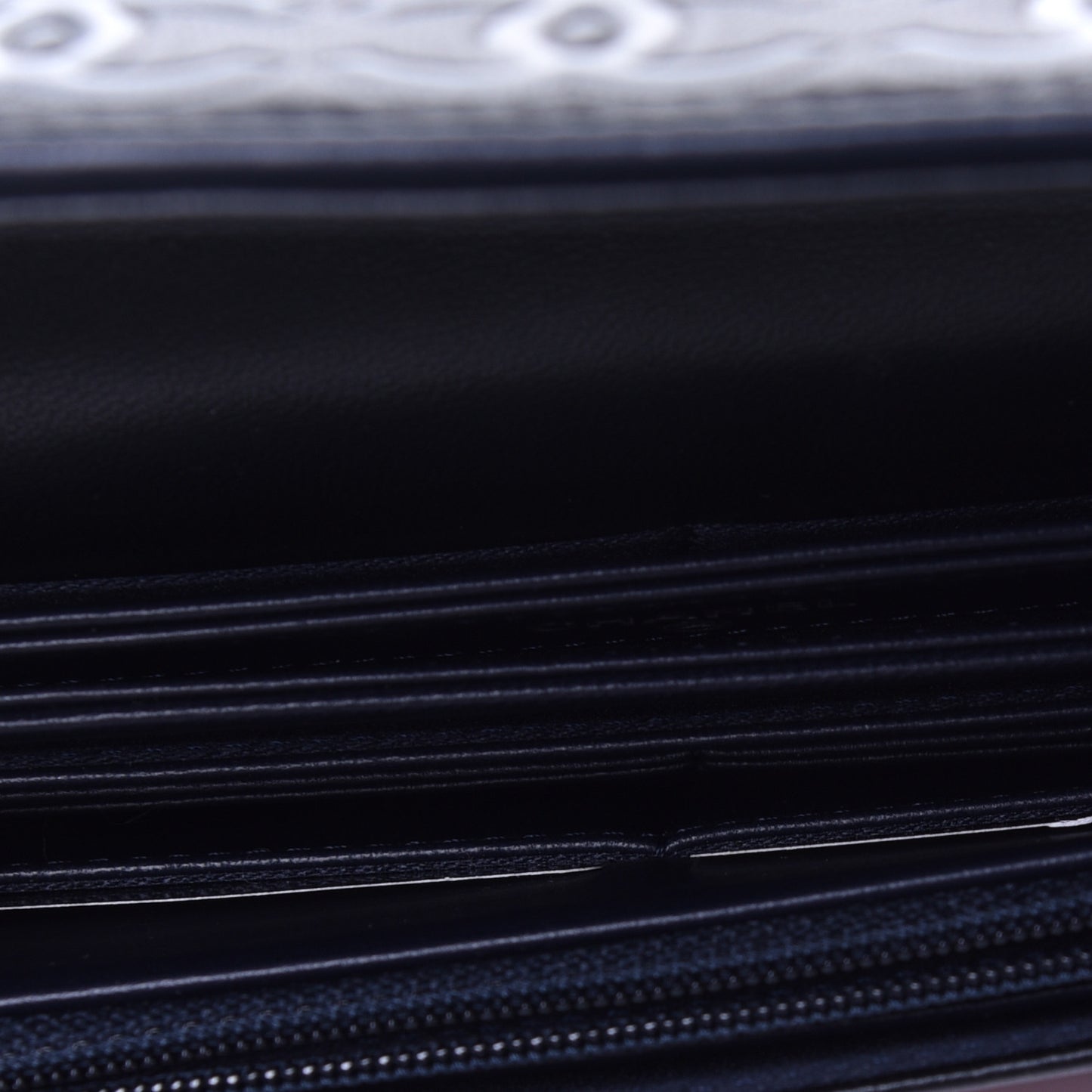 Lambskin Airlines Wallet On Chain WOC Blue Black Red