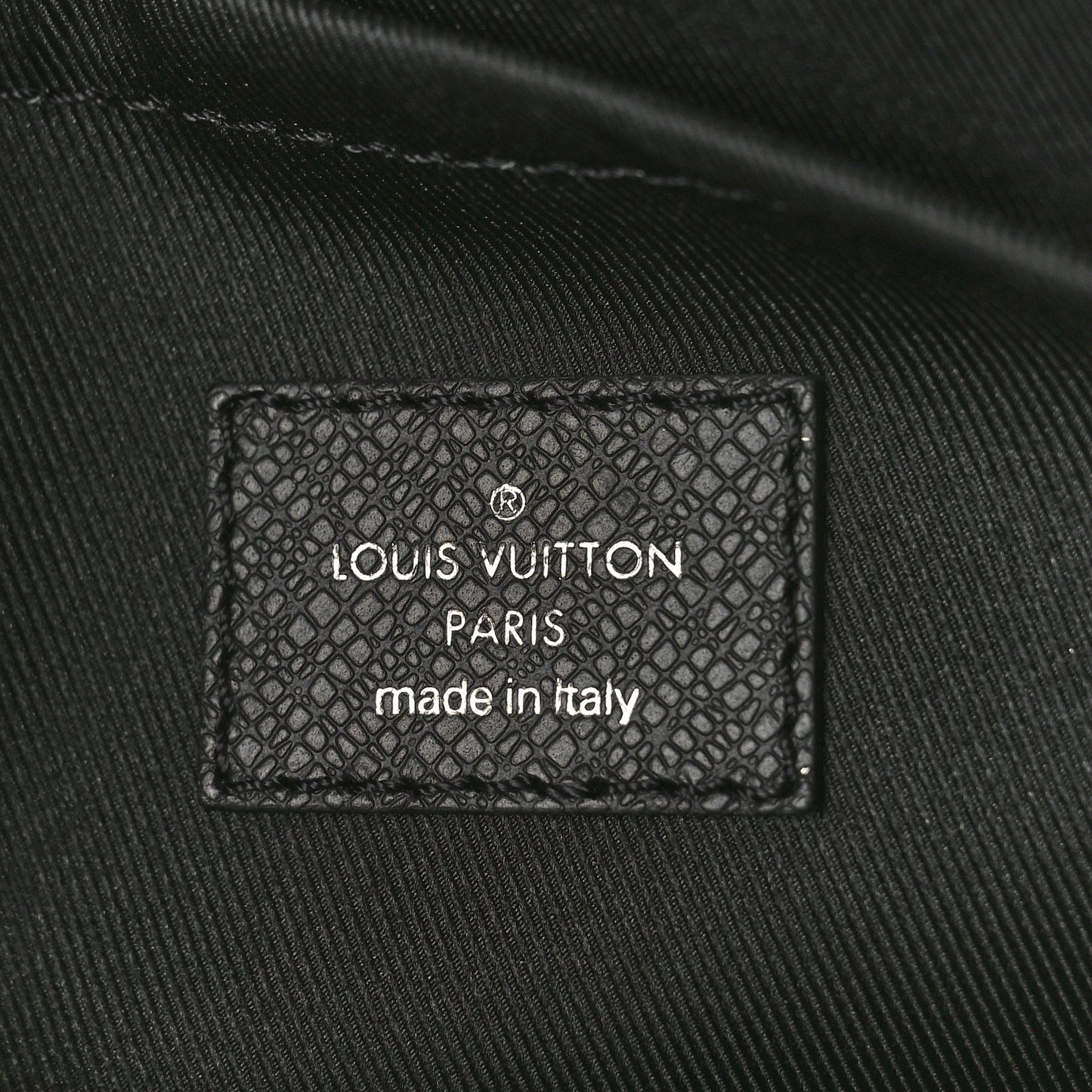 Taiga Monogram Eclipse Outdoor Messenger Black