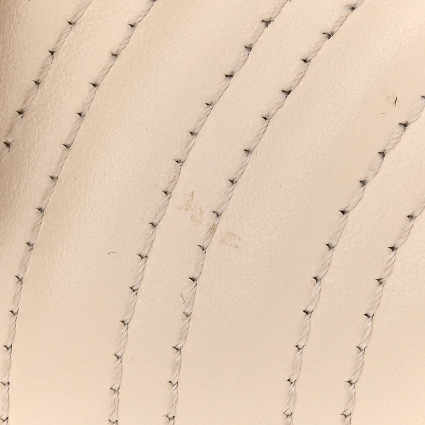 Calfskin Matelasse Mini GG Marmont Top Handle Shoulder Bag White