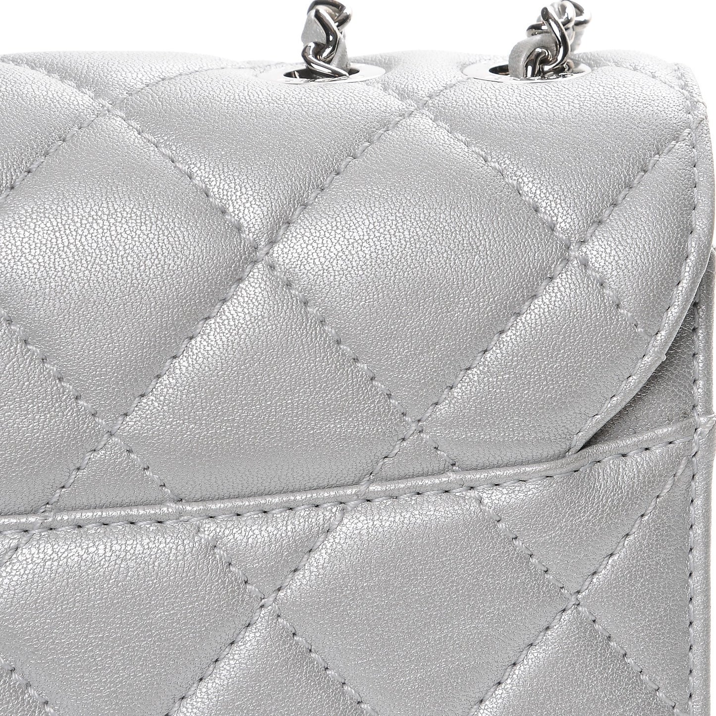 Metallic Sheepskin Quilted Beauty Lock Flap Silver