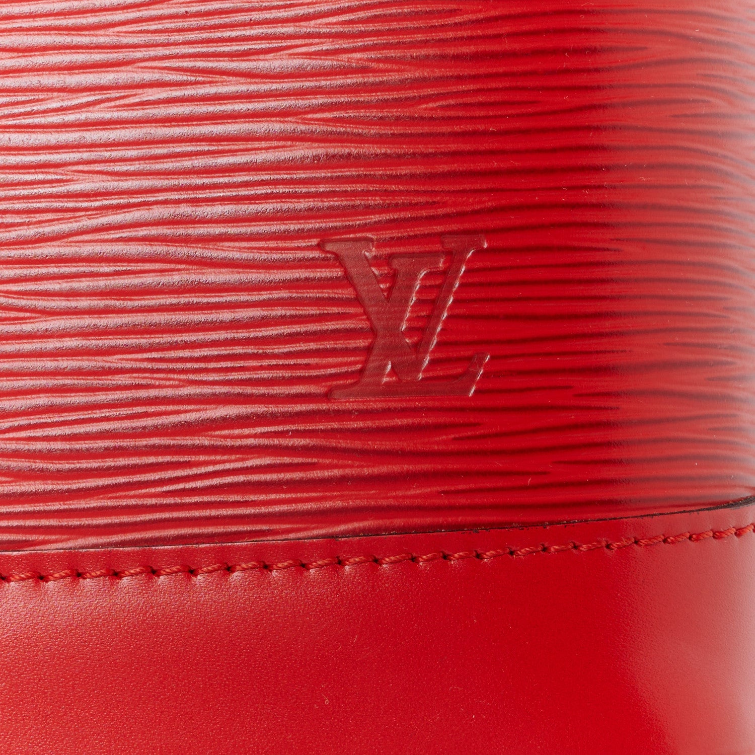 Louis Vuitton Epi Alma PM Carmine 9 of 14