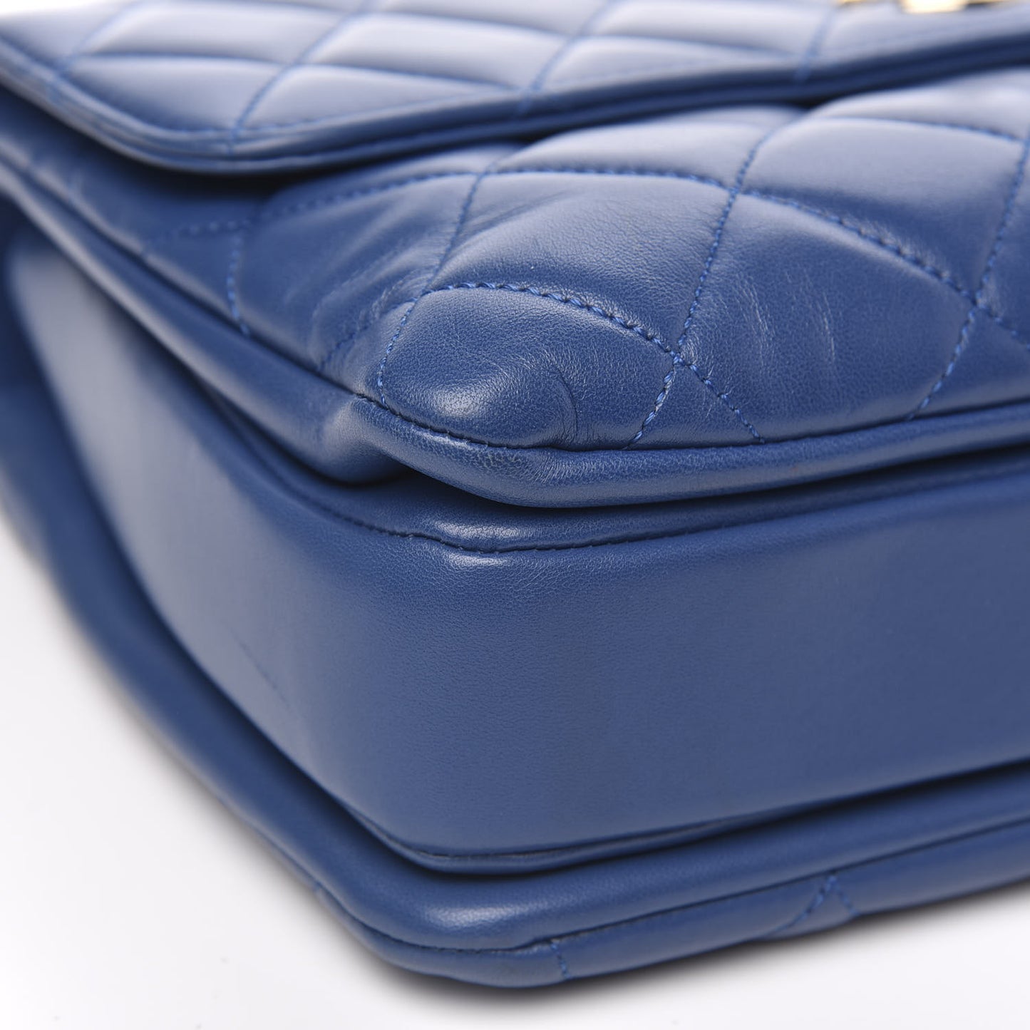 Lambskin Quilted Medium Trendy CC Flap Dual Handle Bag Blue