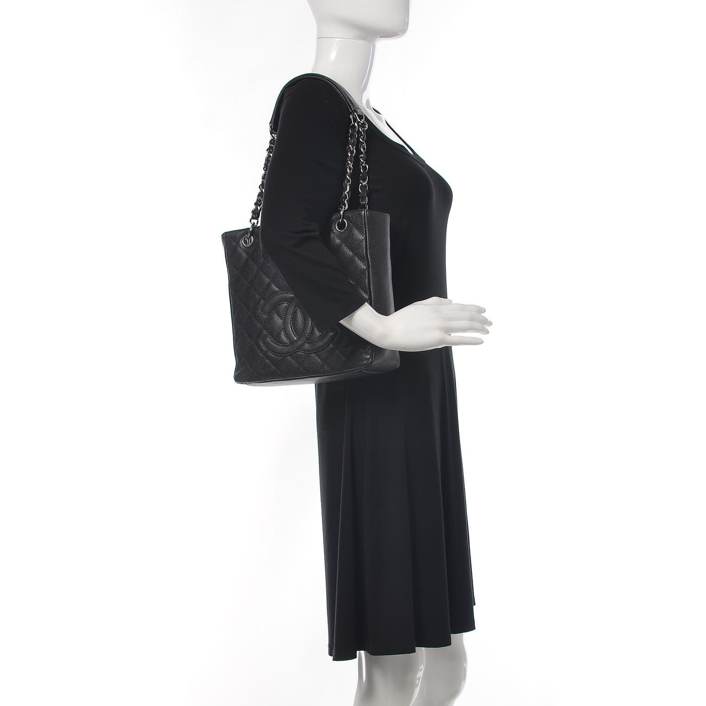 Caviar Quilted Petit Shopping Tote PST Black