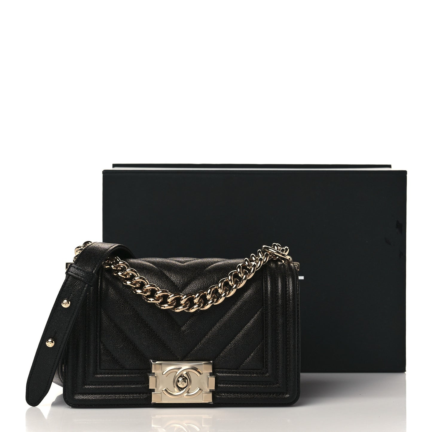 Caviar Chevron Quilted Small Boy Flap Black