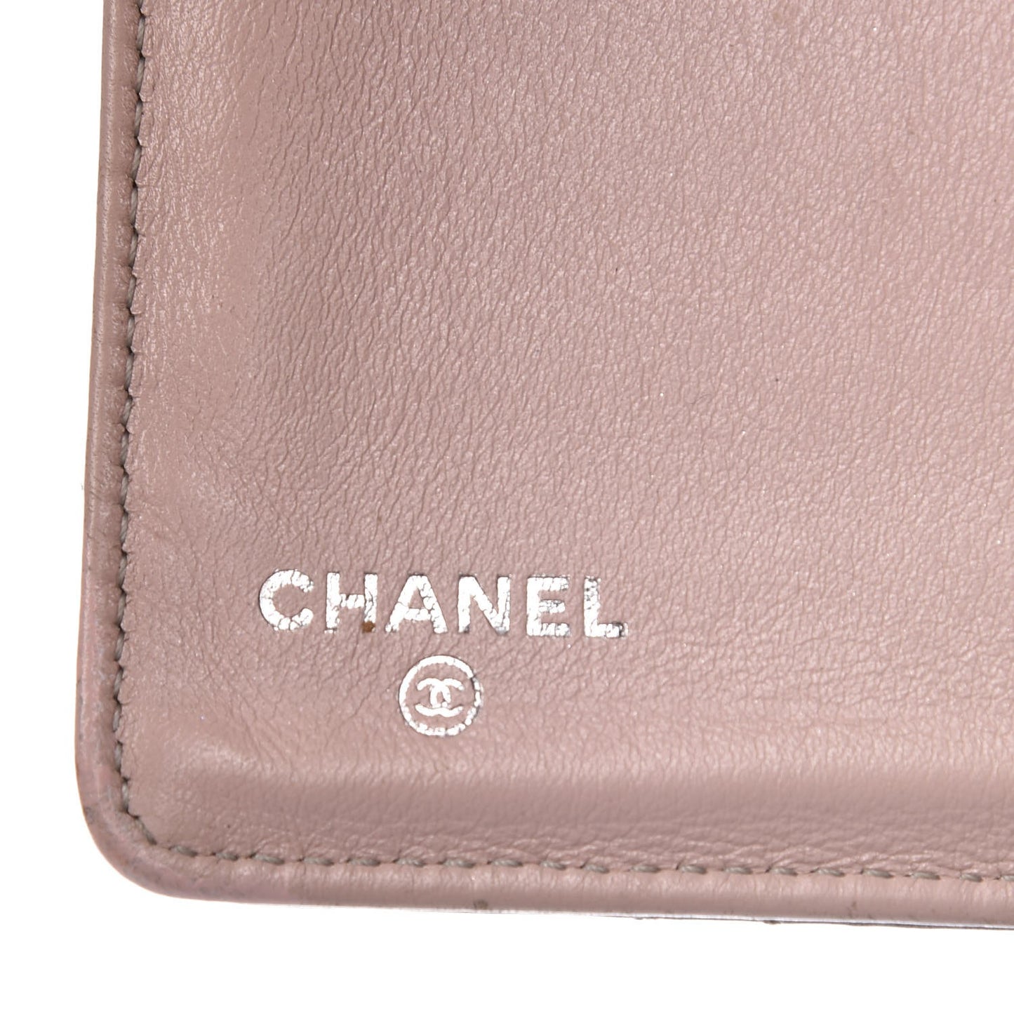 Metallic Calfskin Diamond Stitched Yen Wallet Silver