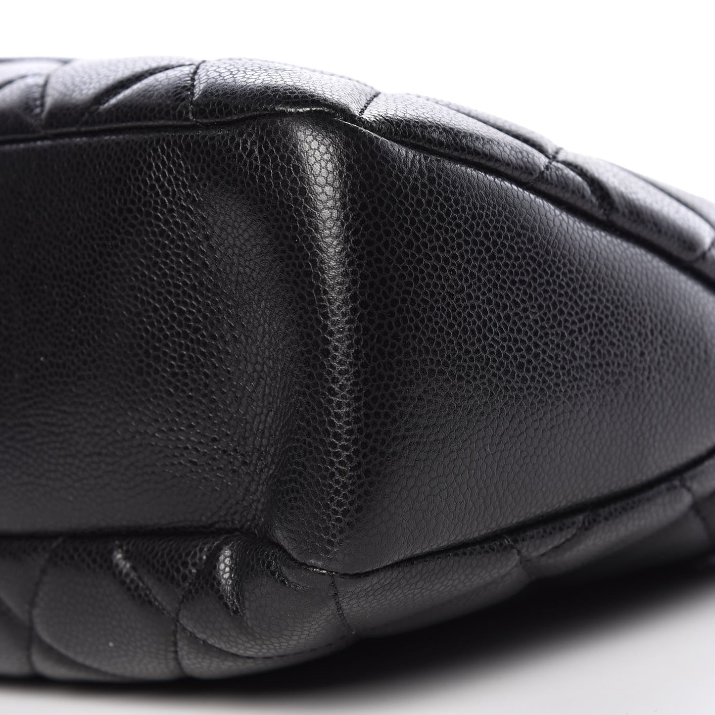 Caviar Quilted CC Timeless Soft Tote Black