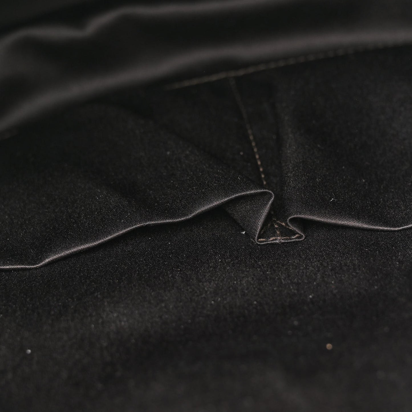 Calfskin Oversized Muse Beige