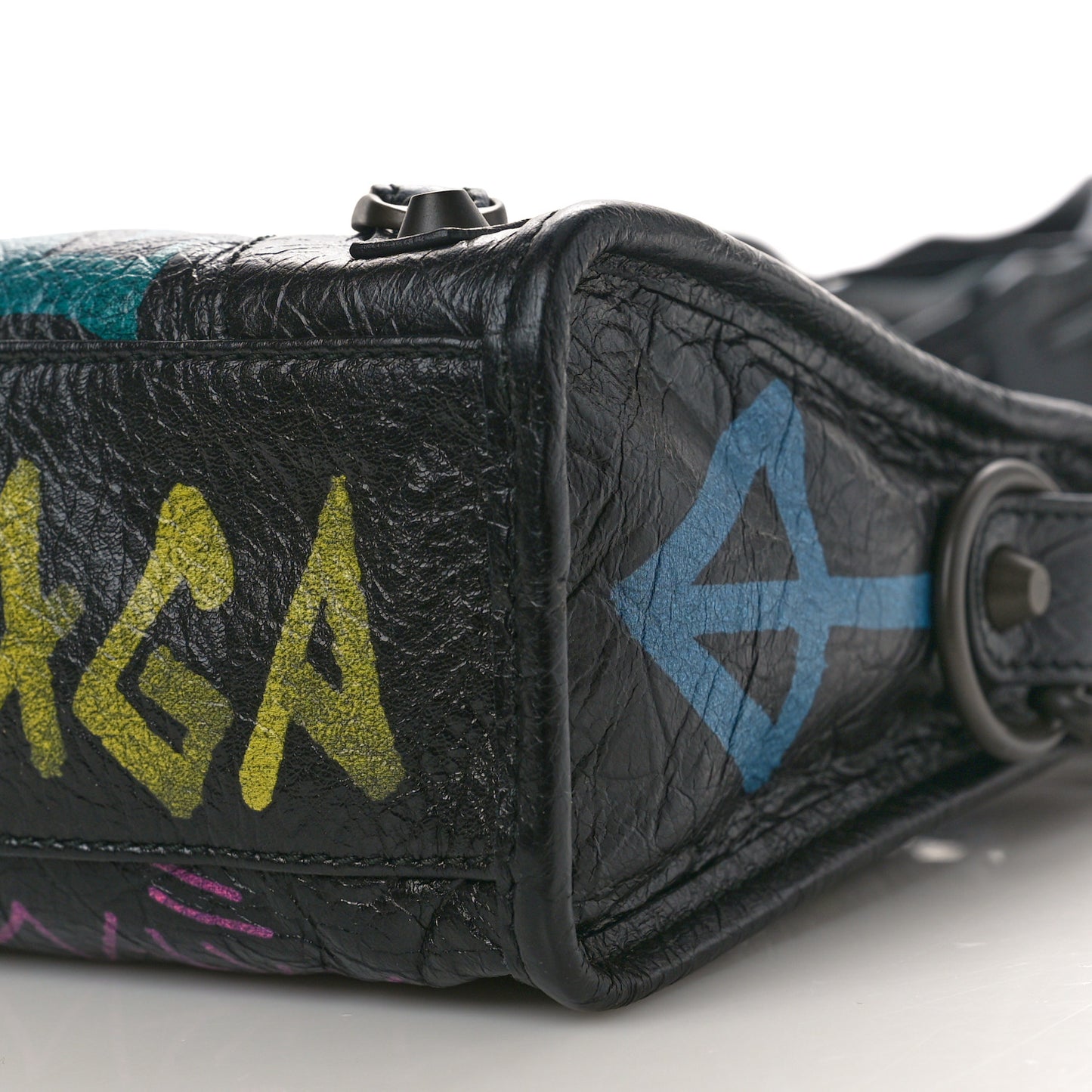 Agneau Arena Graffiti All Over Classic Hardware Mini City Black Multicolor