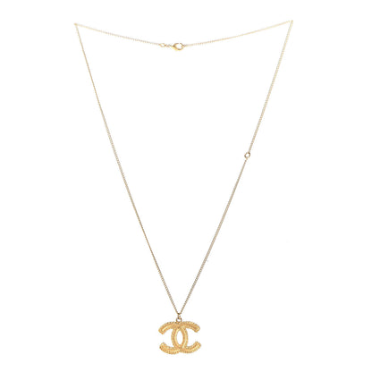 Chanel Metal CC Necklace Matte Gold 3 of 4