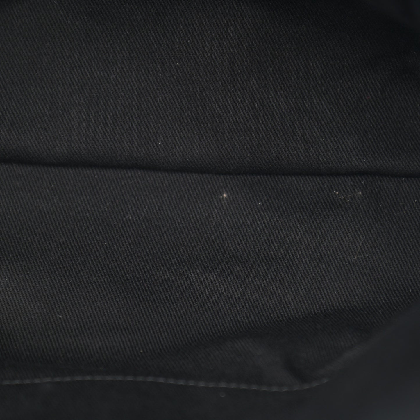 Grained Vegetal Calfskin Urban Shopping Tote Black