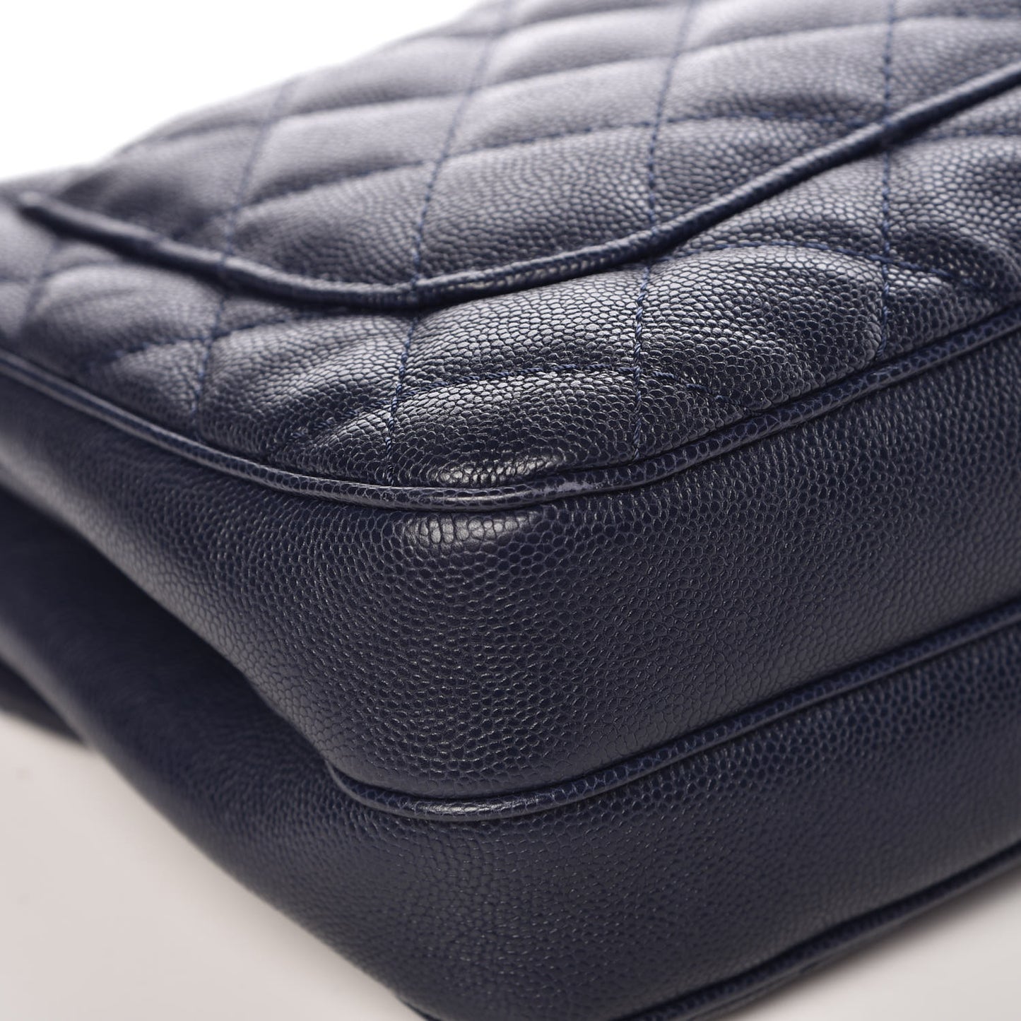Caviar Quilted Medium Urban Companion Flap Navy