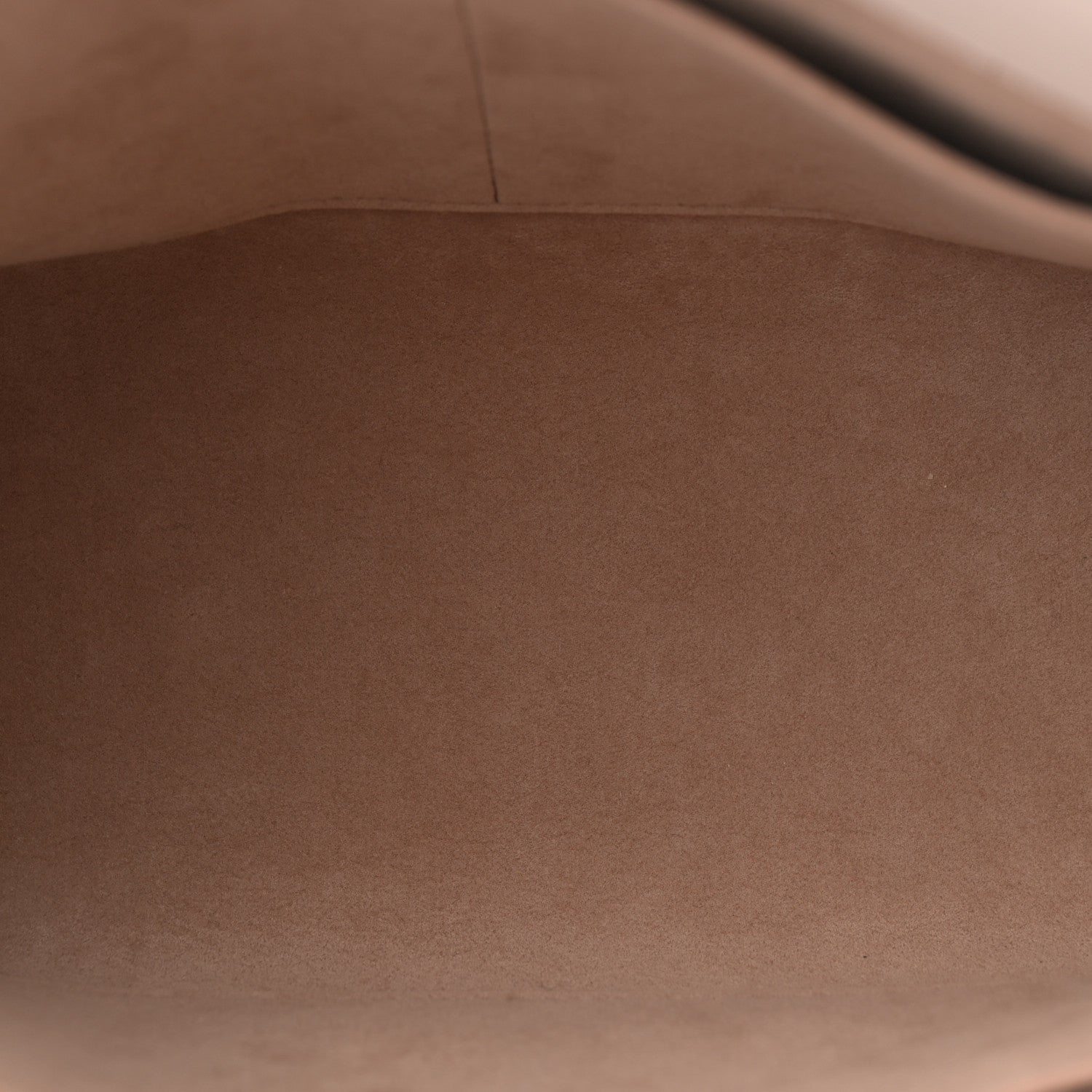 Louis Vuitton Mahina On My Side Greige 5 of 10